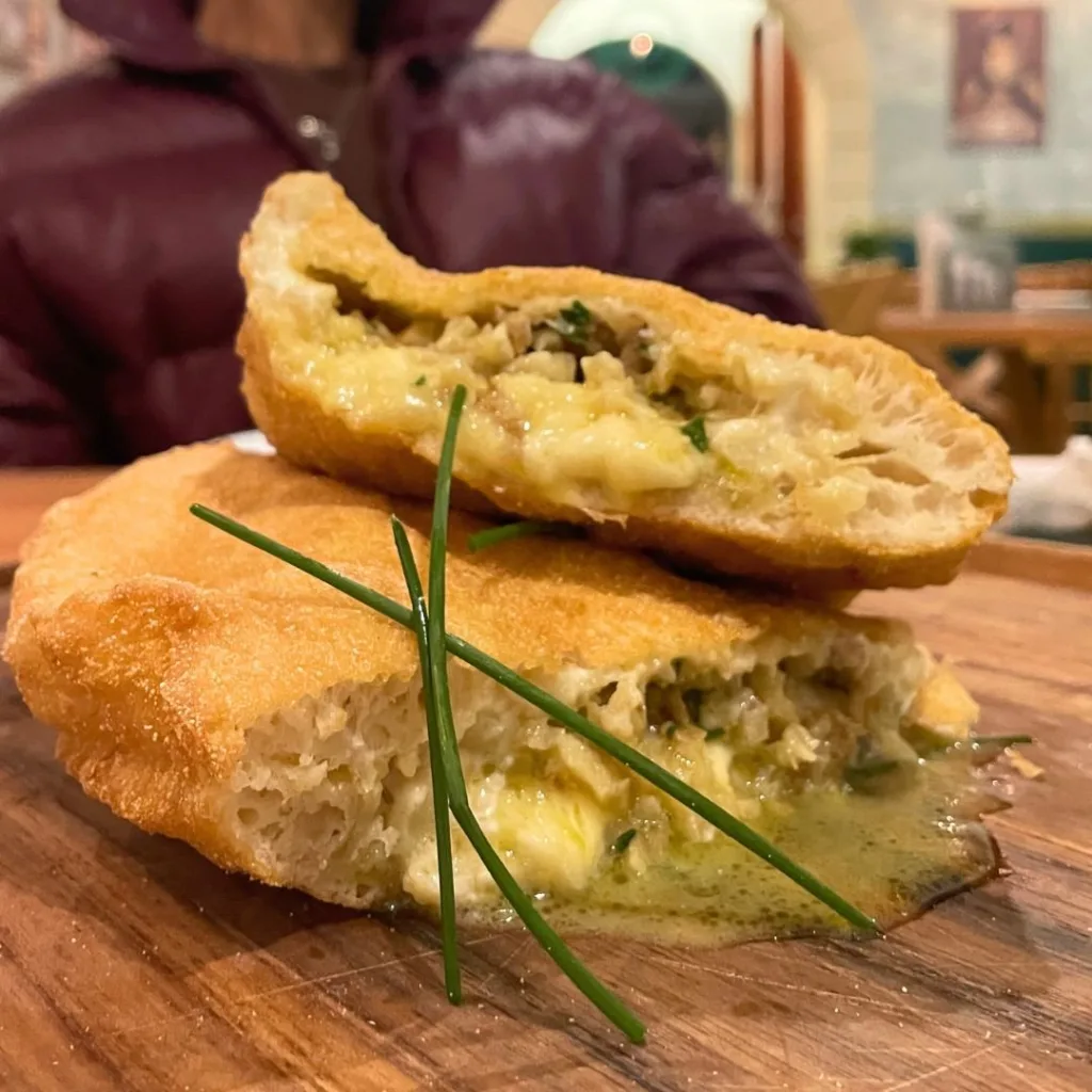 Pizza frita de bacalhau da Frigittoria D'Anthero